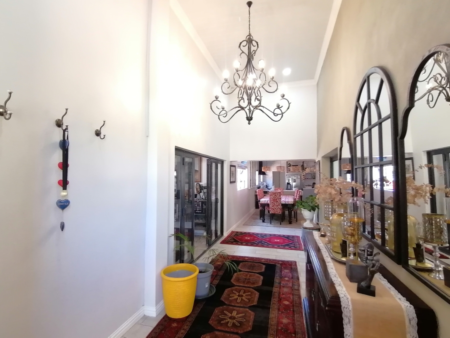 6 Bedroom Property for Sale in Wilkoppies North West